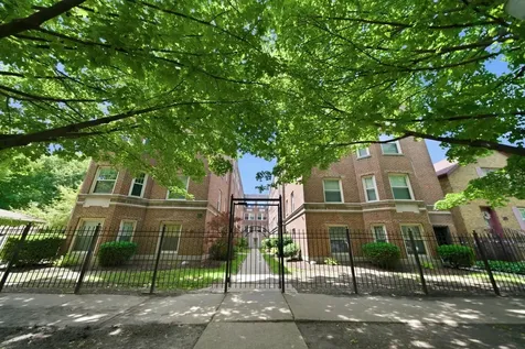 7318 North Honore Street Chicago IL 60626