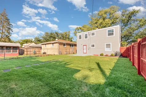 16784 Anthony Avenue Hazel Crest IL 60429