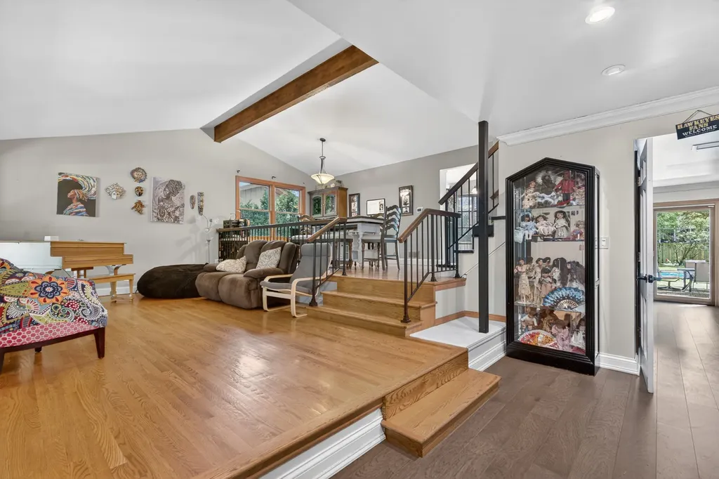 712 Pawnee Lane Naperville IL 60563