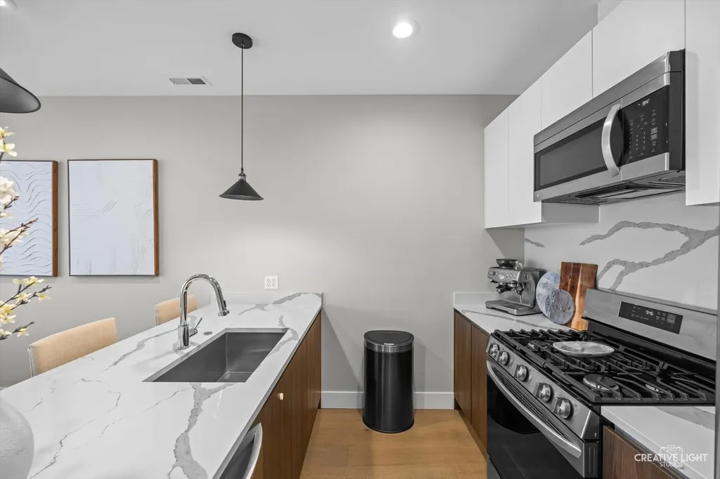 2342 West Adams Street Chicago IL 60612
