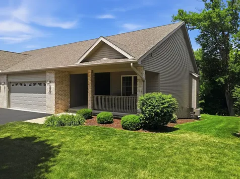 792 Brandon Wyley Drive Dixon IL 61021