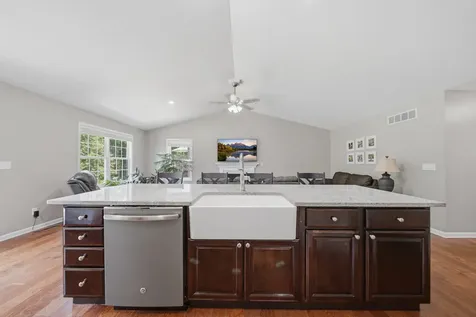 792 Brandon Wyley Drive Dixon IL 61021
