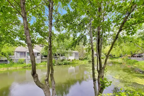32 Warrington Drive Lake Bluff IL 60044