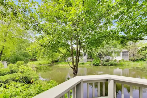 32 Warrington Drive Lake Bluff IL 60044