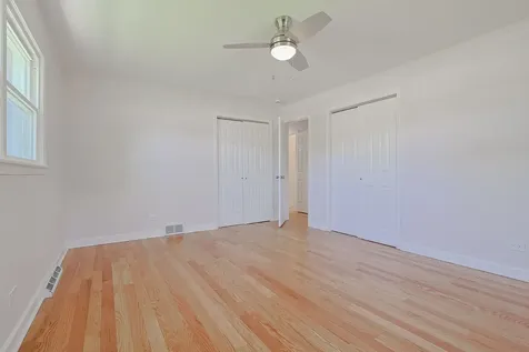 2232 Sprucewood Avenue Des Plaines IL 60018