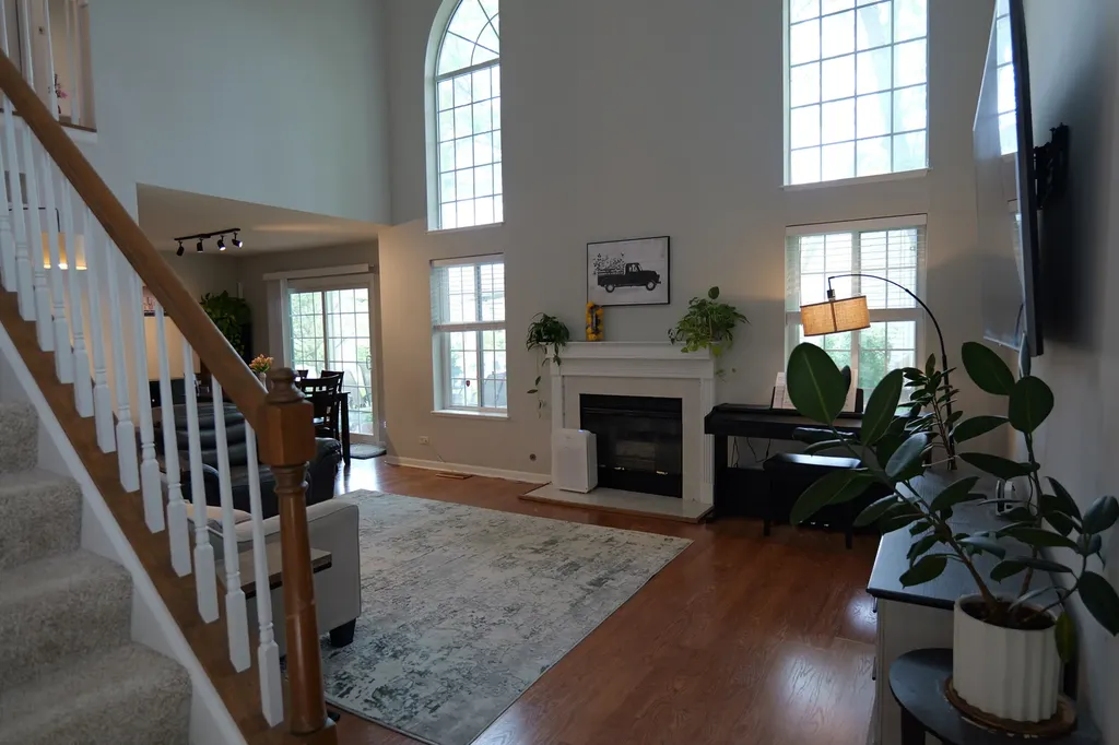 99 Townsend Circle Naperville IL 60565