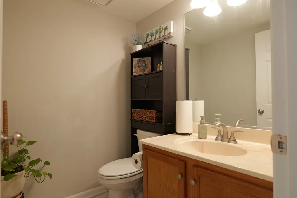 99 Townsend Circle Naperville IL 60565
