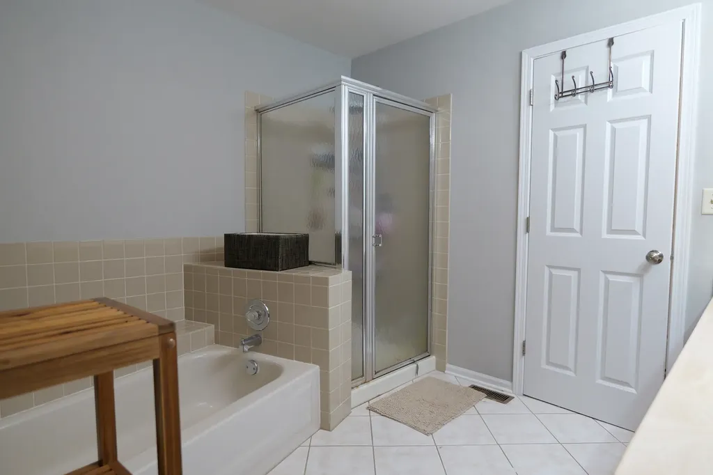 99 Townsend Circle Naperville IL 60565