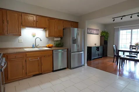 99 Townsend Circle Naperville IL 60565