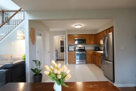99 Townsend Circle Naperville IL 60565