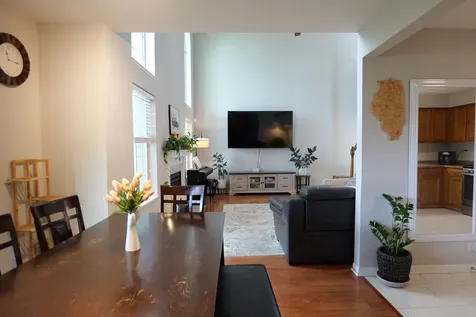 99 Townsend Circle Naperville IL 60565