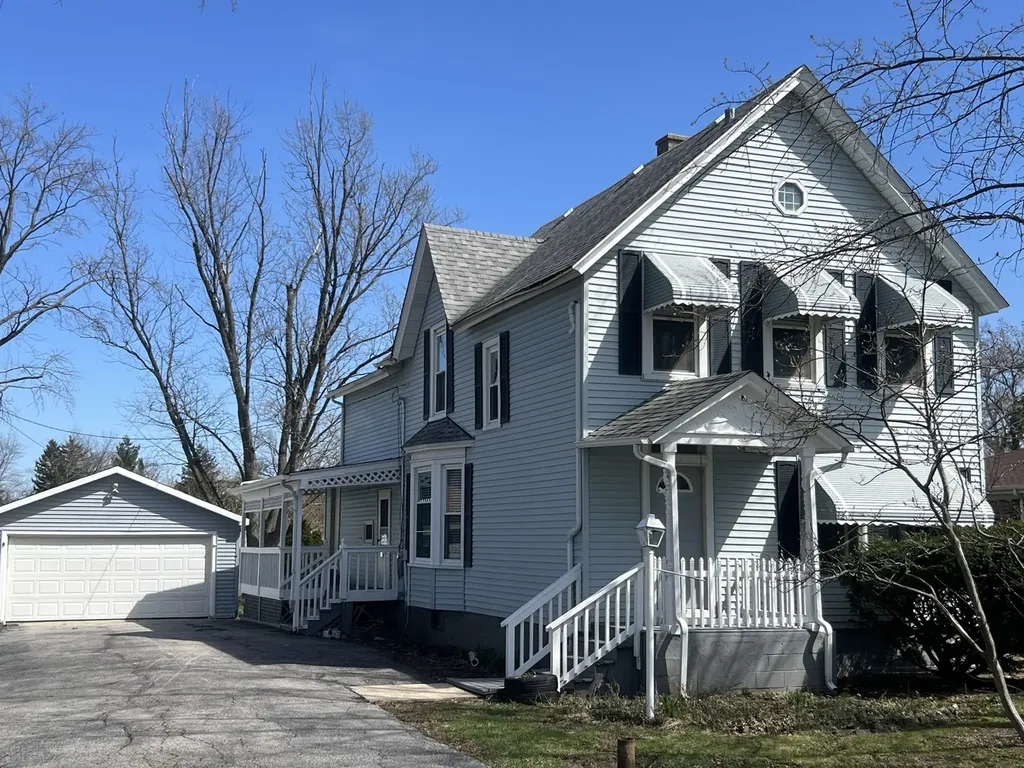 7113 Clarendon Hills Road Darien IL 60561
