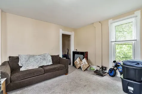 604 East Pleasant Street Belvidere IL 61008
