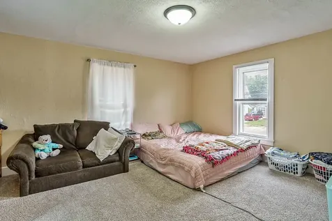 604 East Pleasant Street Belvidere IL 61008