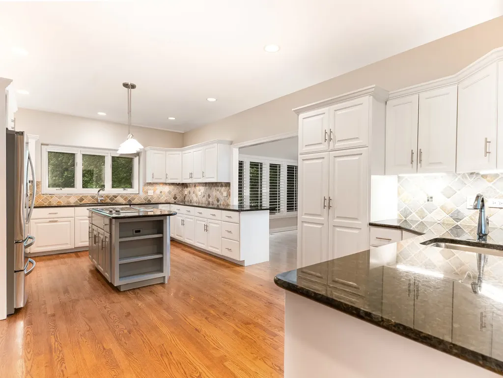 1035 Sheringham Drive Naperville IL 60565