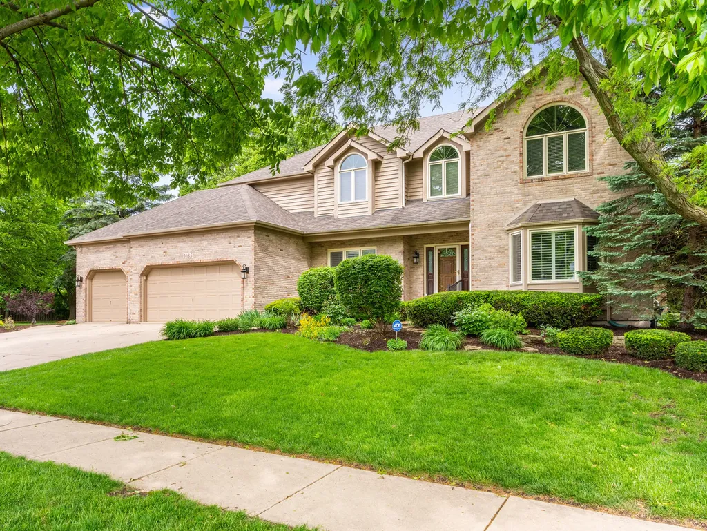 1035 Sheringham Drive Naperville IL 60565