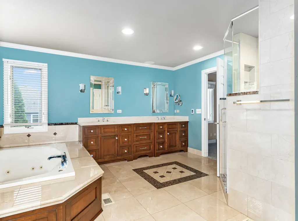 1035 Sheringham Drive Naperville IL 60565