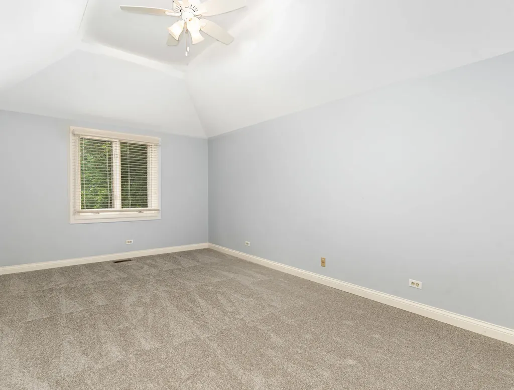 1035 Sheringham Drive Naperville IL 60565