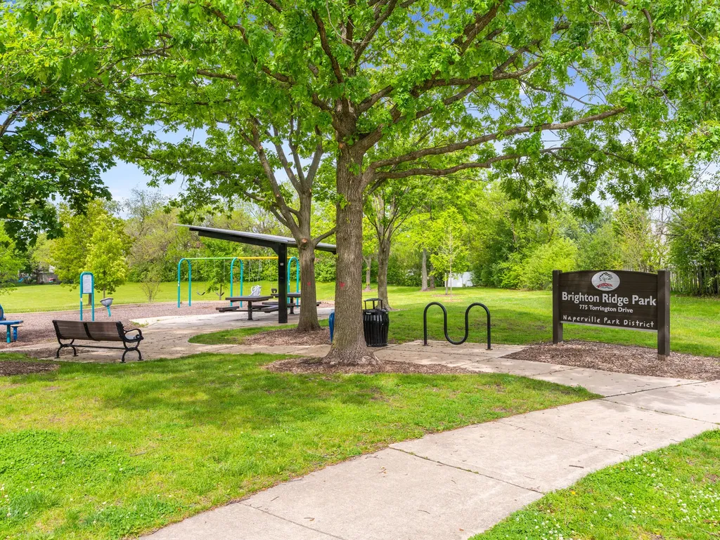 1035 Sheringham Drive Naperville IL 60565