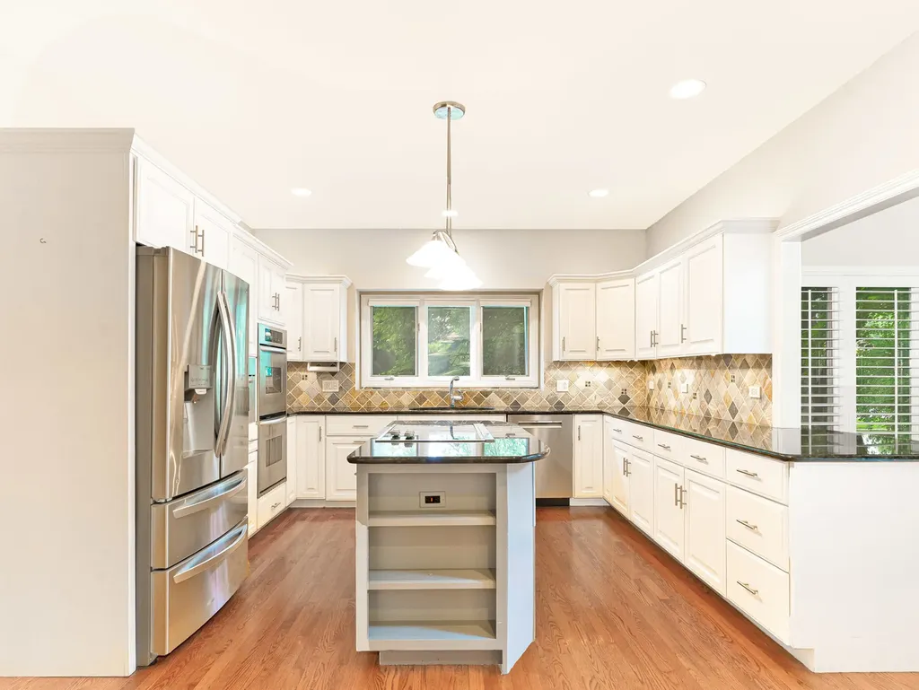 1035 Sheringham Drive Naperville IL 60565