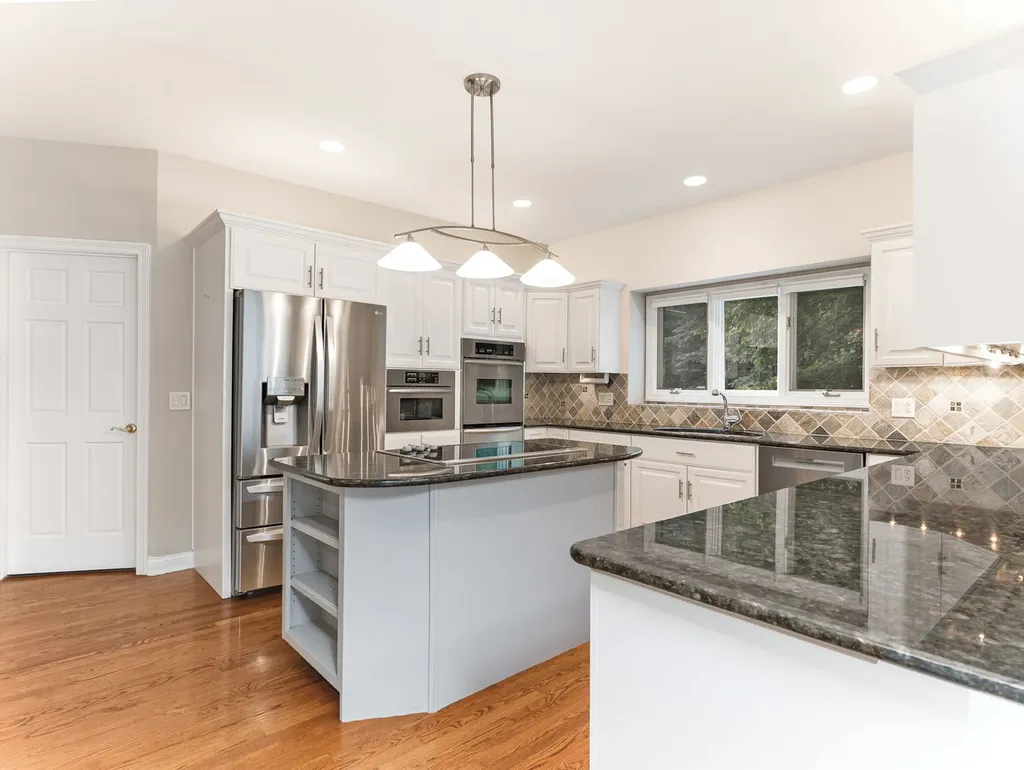 1035 Sheringham Drive Naperville IL 60565
