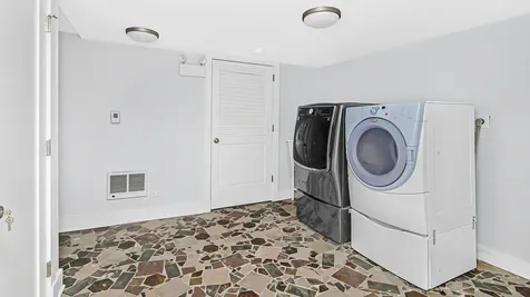 1648 North Sedgwick Street Chicago IL 60614