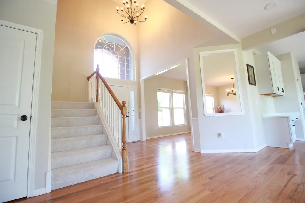 4 Catalpa Court Bolingbrook IL 60490