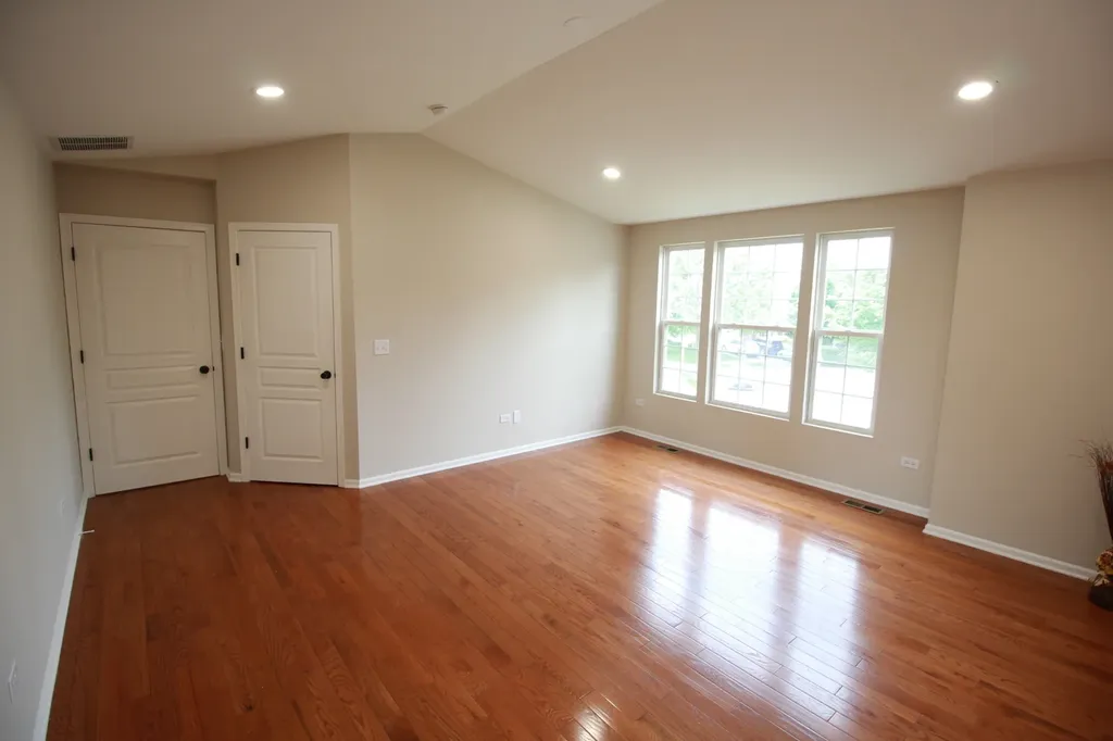 4 Catalpa Court Bolingbrook IL 60490