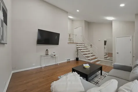 1533 North Arlington Heights Road Arlington Heights IL 60004
