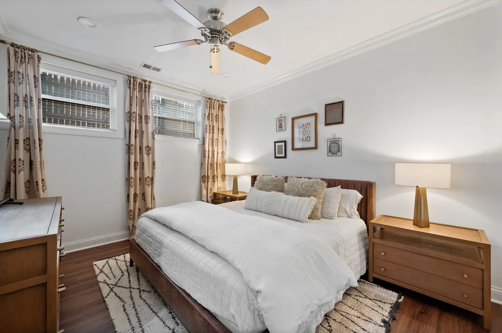 2219 North Campbell Avenue Chicago IL 60647