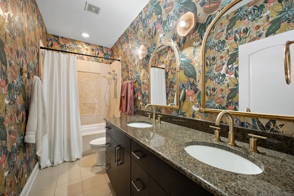 2219 North Campbell Avenue Chicago IL 60647