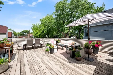 2219 North Campbell Avenue Chicago IL 60647