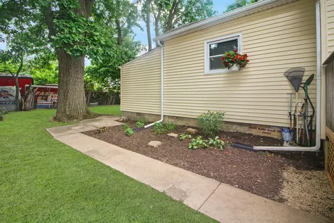 536 West Grove Street Bloomington IL 61701