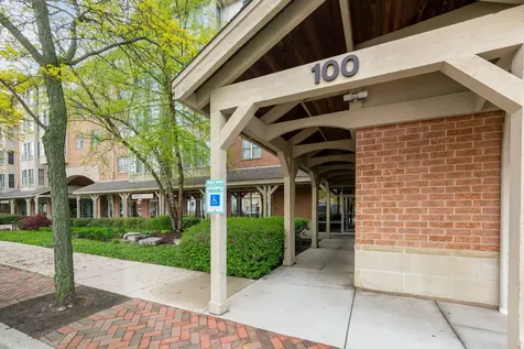 100 North Bokelman Street Roselle IL 60172
