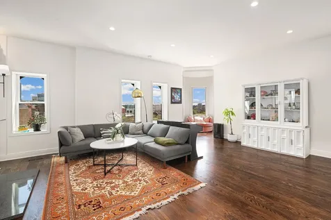958 West Willow Street Chicago IL 60614