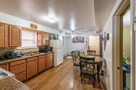 1617 North 35th Avenue Melrose Park IL 60160
