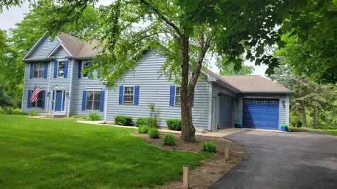 4001 Acacia Drive Crystal Lake IL 60012