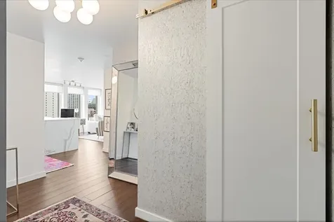 100 East Walton Street Chicago IL 60611