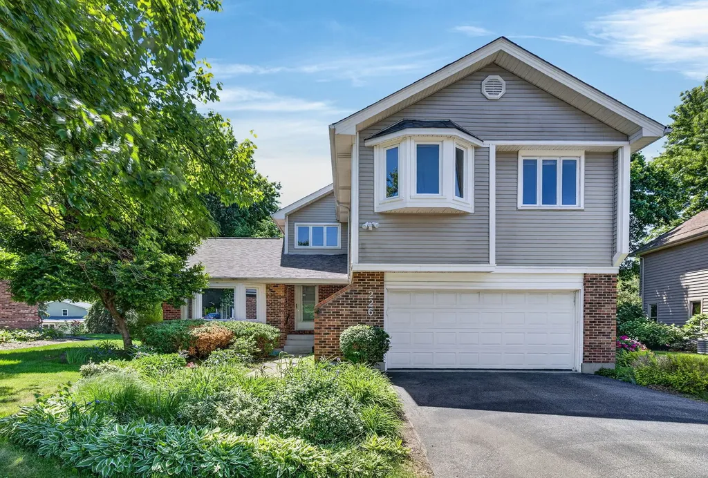226 Ketten Drive Naperville IL 60563