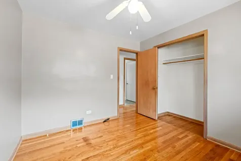 5512 Warren Street Morton Grove IL 60053