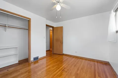 5512 Warren Street Morton Grove IL 60053