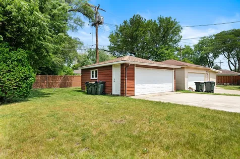 5512 Warren Street Morton Grove IL 60053