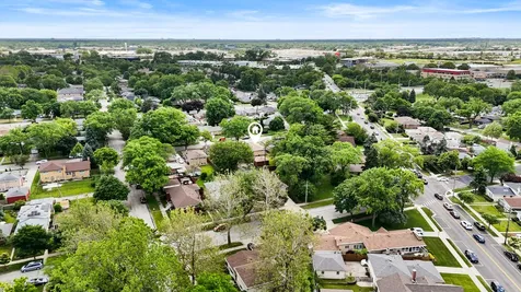 5512 Warren Street Morton Grove IL 60053