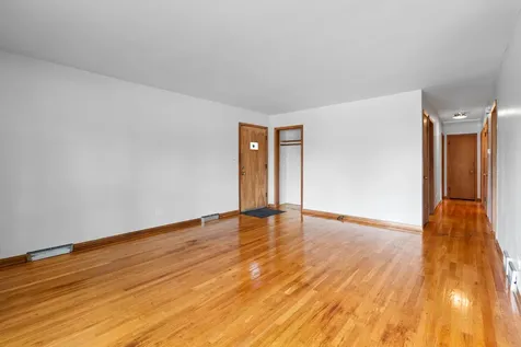 5512 Warren Street Morton Grove IL 60053