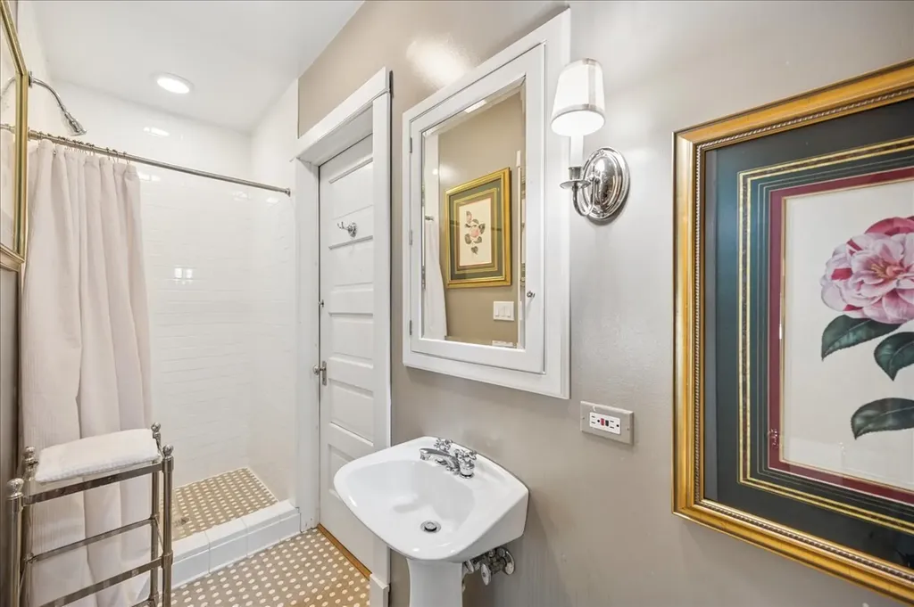 1001 Lake Avenue Wilmette IL 60091