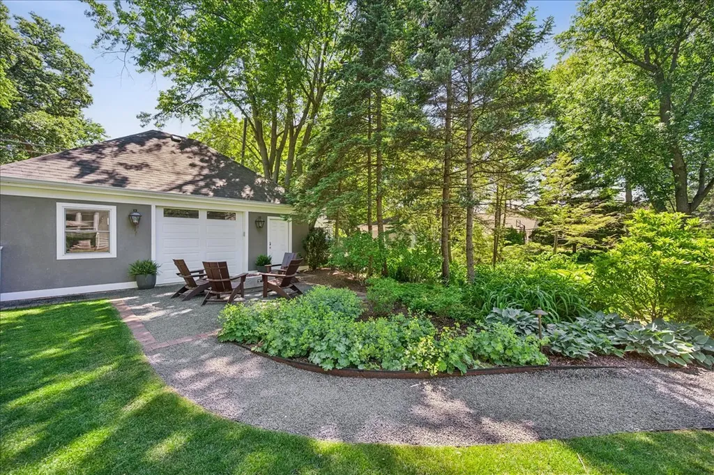 1001 Lake Avenue Wilmette IL 60091