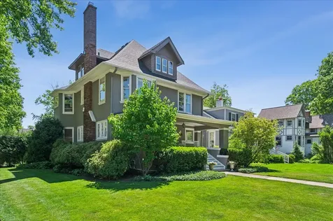 1001 Lake Avenue Wilmette IL 60091