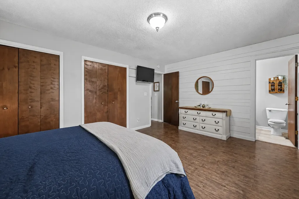 321 Ingleside Avenue Aurora IL 60506
