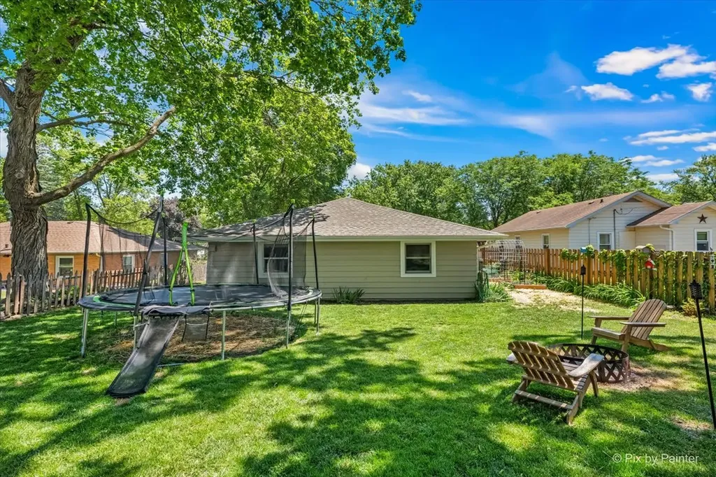 321 Ingleside Avenue Aurora IL 60506