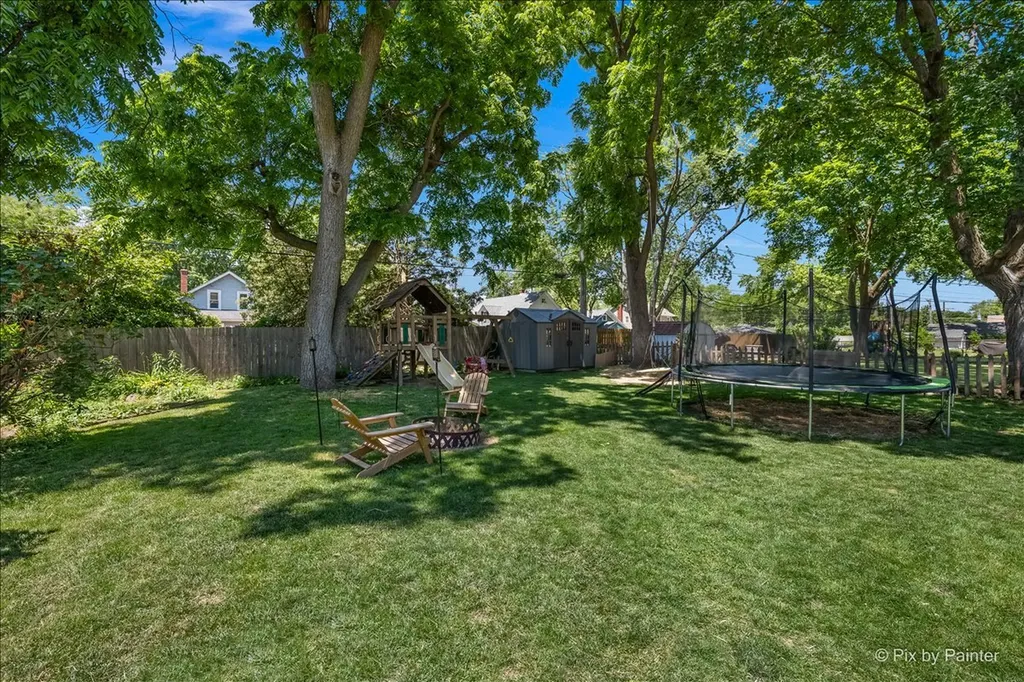 321 Ingleside Avenue Aurora IL 60506